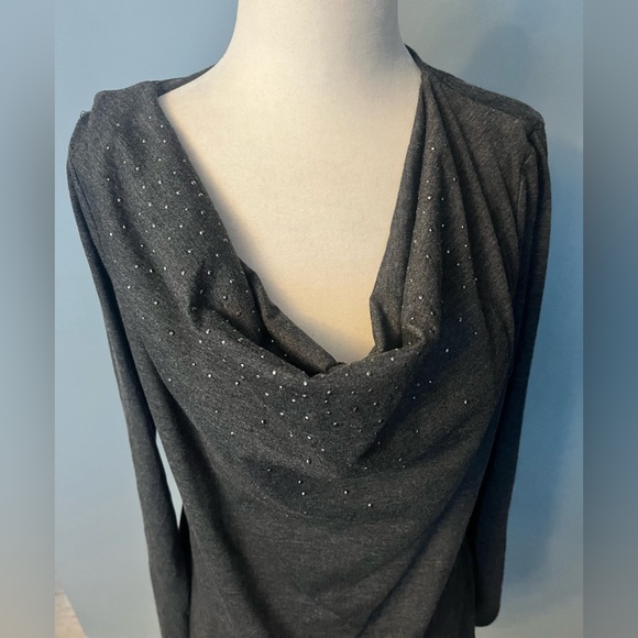 Studio Womans Gray Top w/ Embellishments !! - Picture 2 of 8